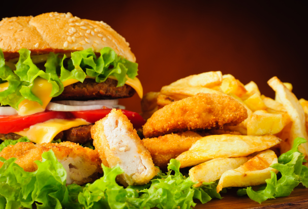 Fast food outperforms sit down restaurants